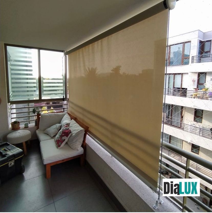 Toldo Vertical Motorizado Estándar| Protección Solar y Privacidad Exterior (Copia) - 250x300 / Beige